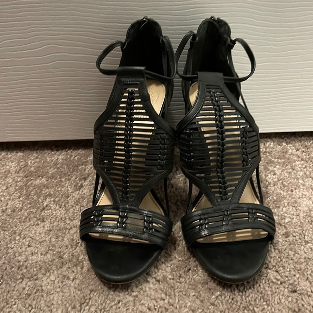🖤 VINTAGE HEELS